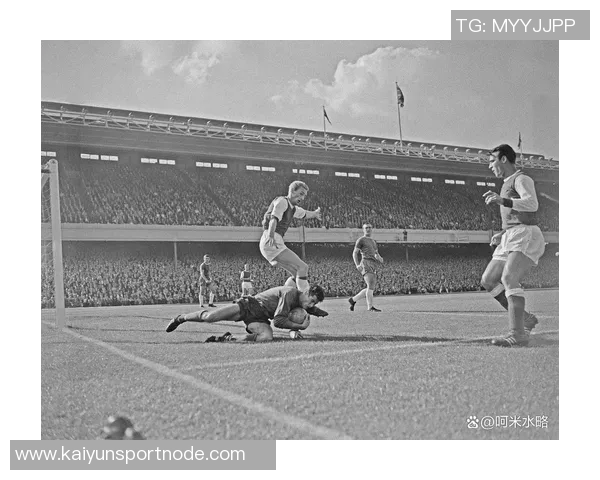 狄龙质疑裁判漏判现象呼吁增加第四裁判加强比赛公正性